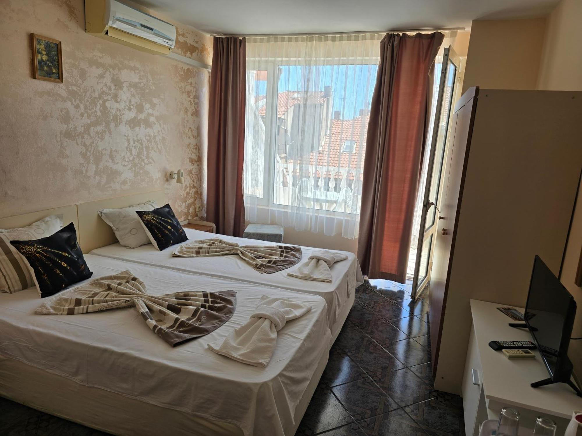 Orion Guest House Sozopol Esterno foto
