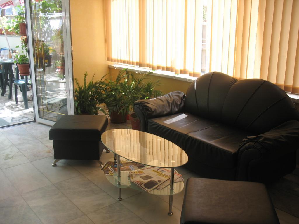 Orion Guest House Sozopol Esterno foto